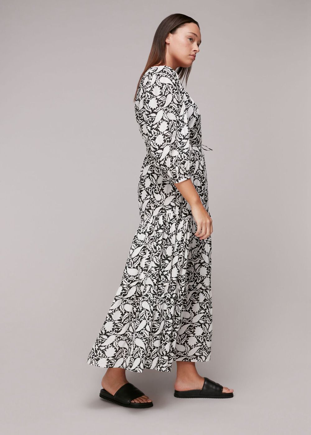 Whistles Floral Print Trapeze Dress Black / White | US-71892CMZE