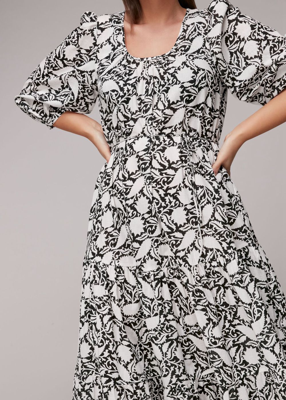 Whistles Floral Print Trapeze Dress Black / White | US-71892CMZE