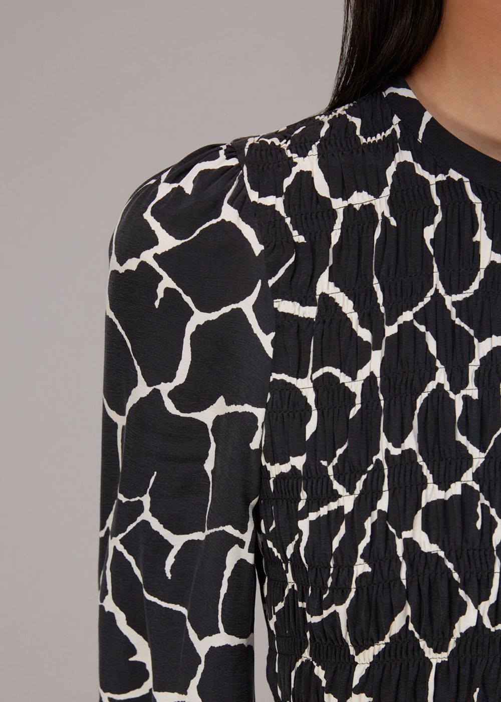 Whistles Giraffe Print Shirred Top Black / White | US-20541ZXHS