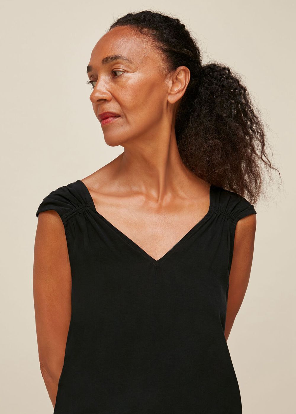 Whistles Lisbeth Gathered Detail Top Black | US-48706JLHN