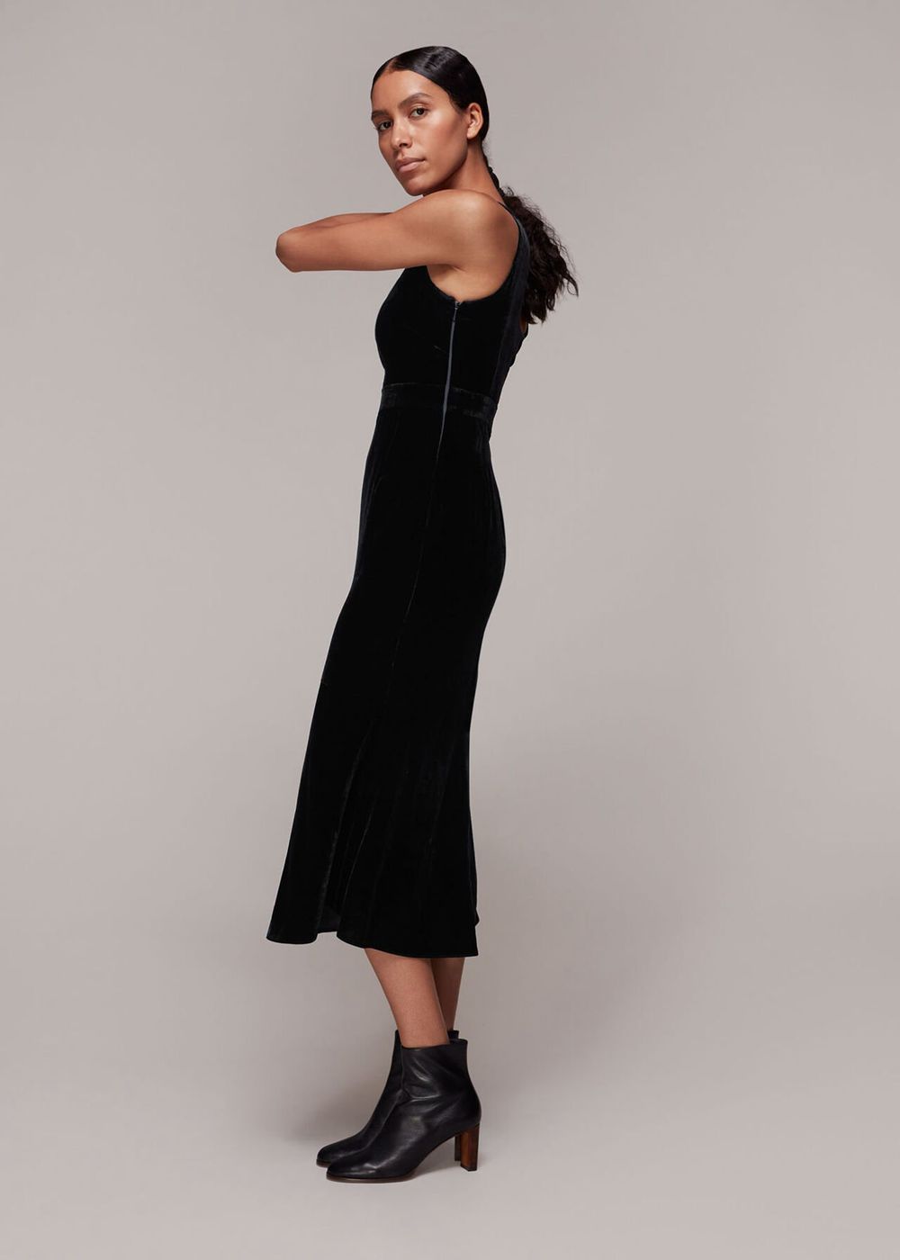 Whistles Velvet Mila Midi Dress Black | US-37890ECSA